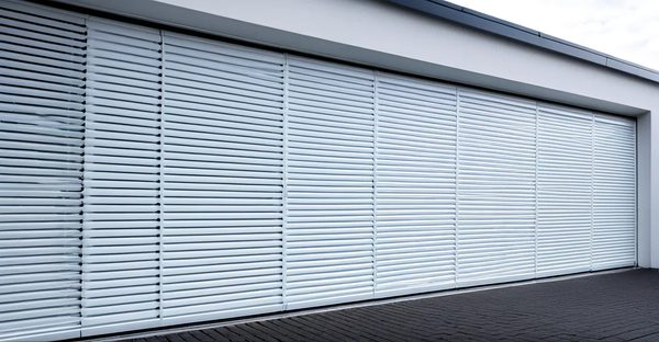 Volets roulants connectés : l'innovation au service de votre confort.