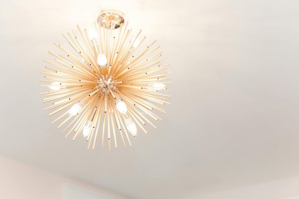 Suspension au plafond : les designs qui subliment votre intérieur